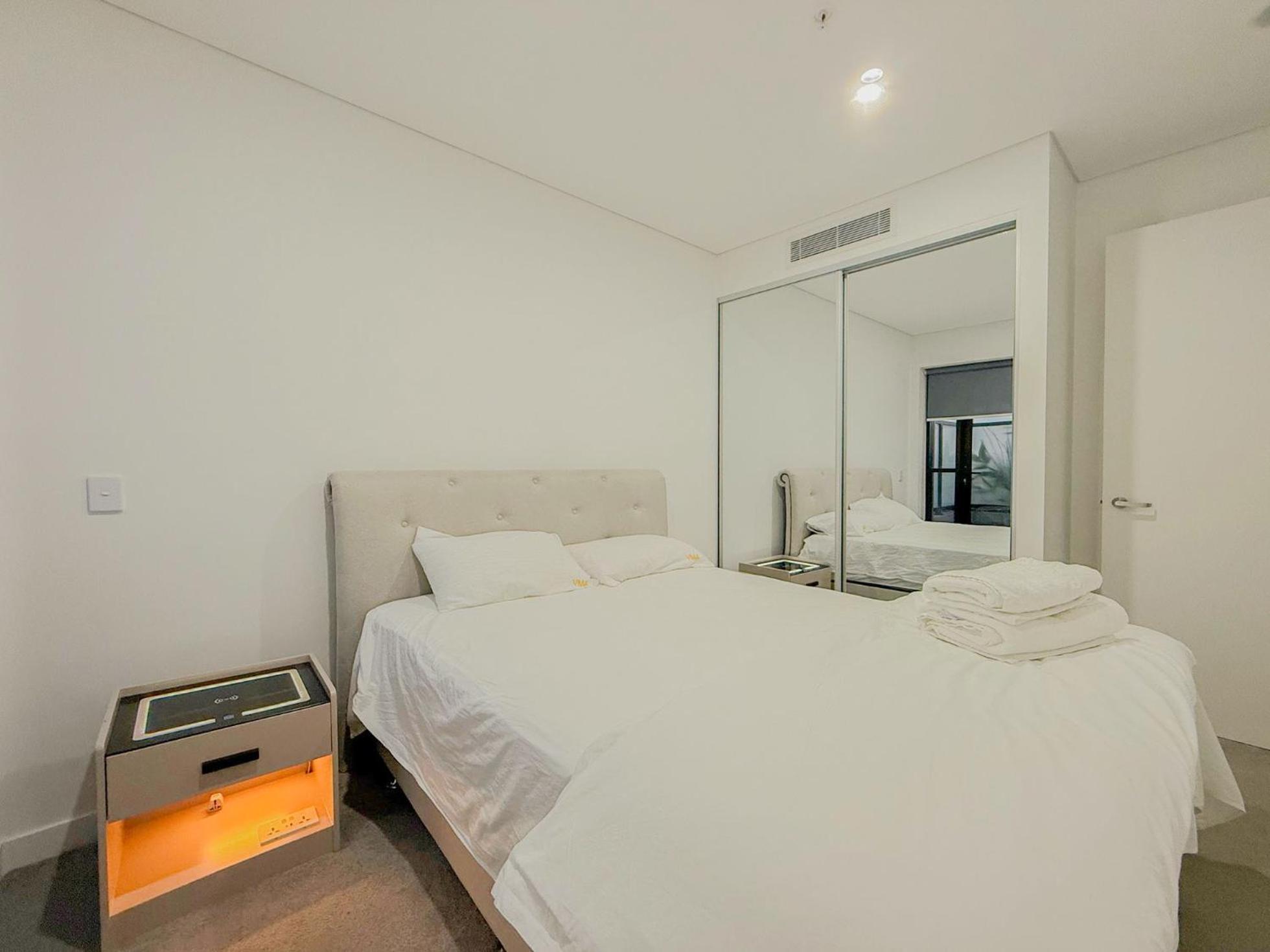 Burwood Studios At St Luke Square ซิดนีย์ ภายนอก รูปภาพ