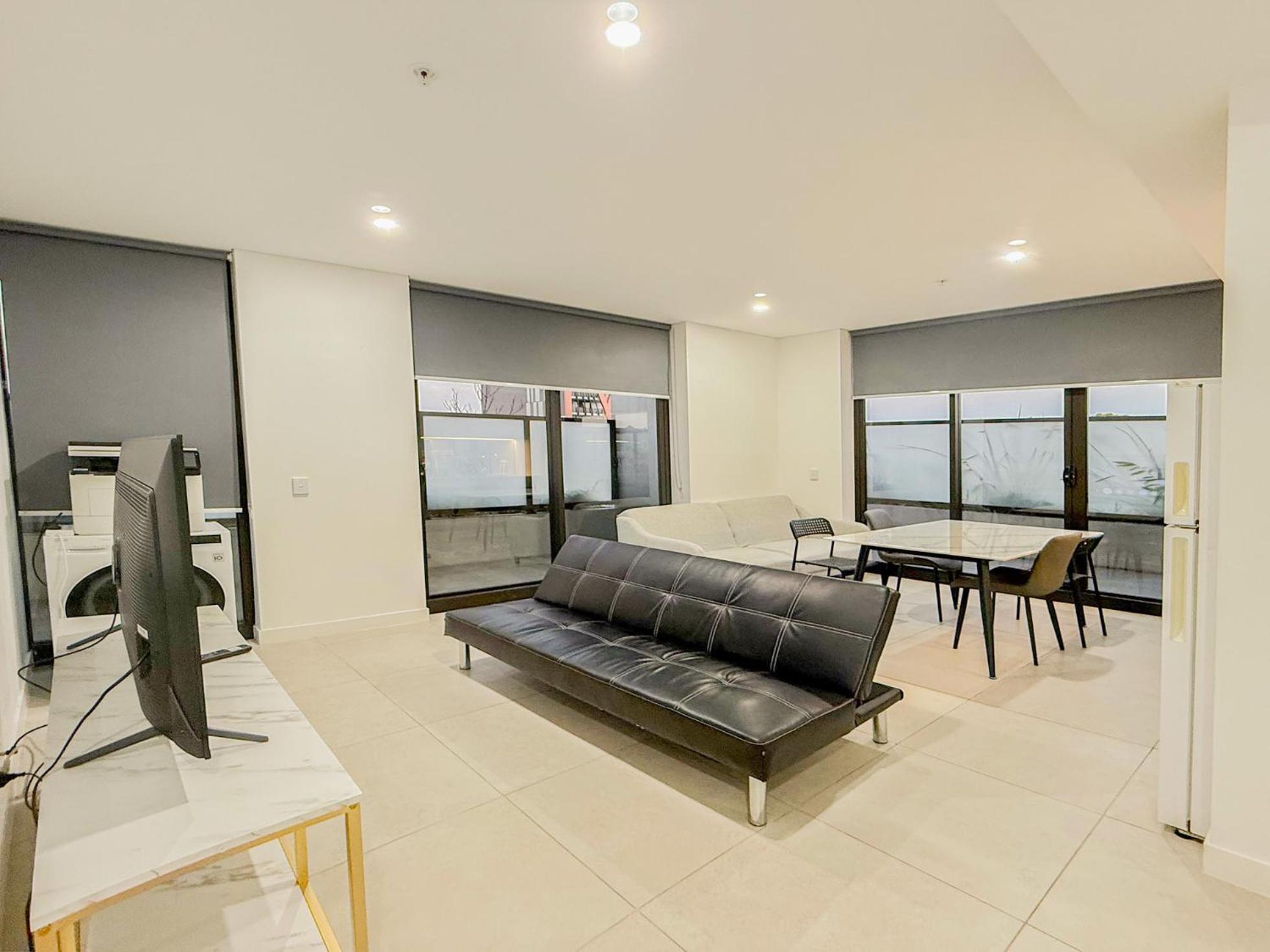 Burwood Studios At St Luke Square ซิดนีย์ ภายนอก รูปภาพ
